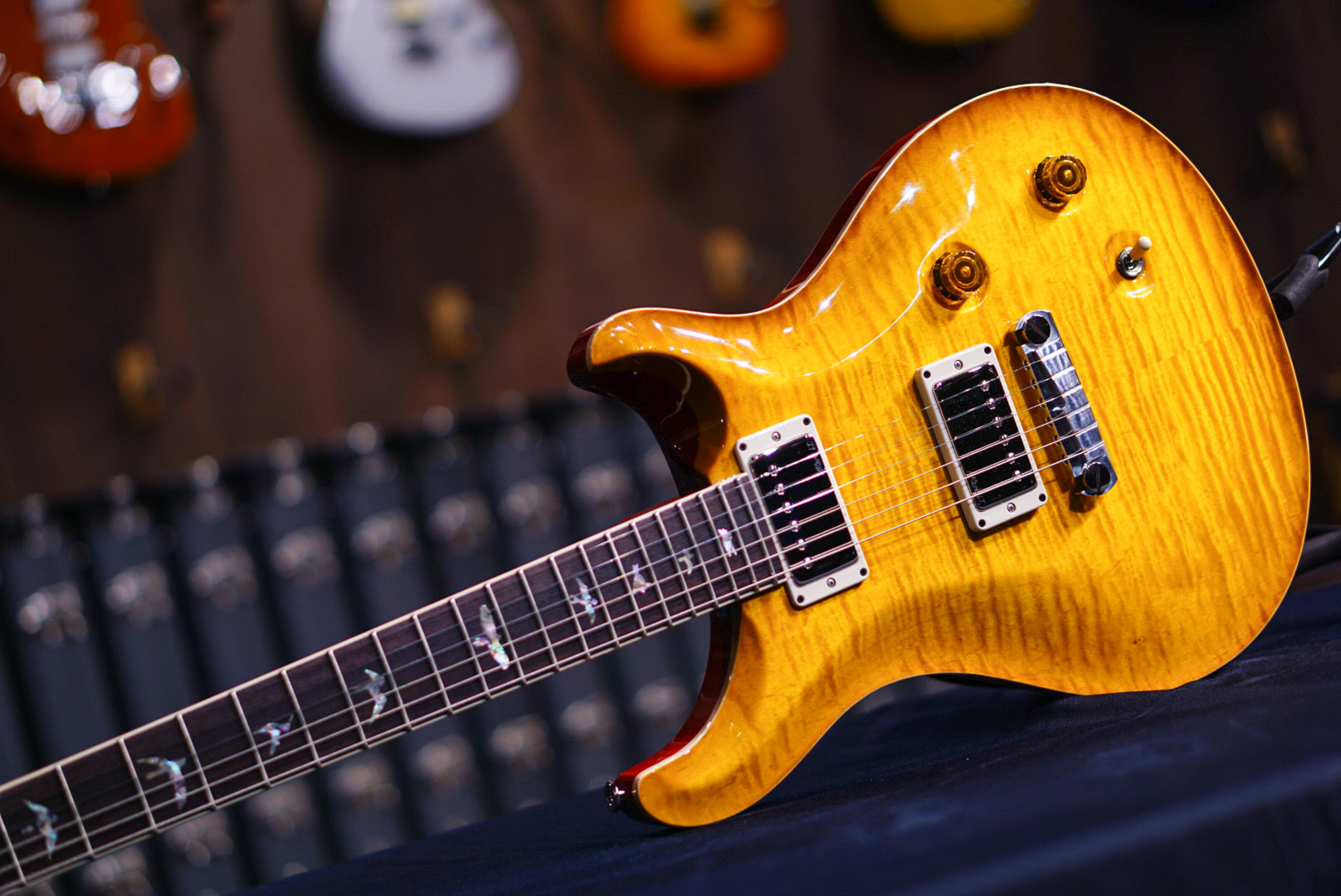 PRS McCarty in McCarty Sunburst 0381186