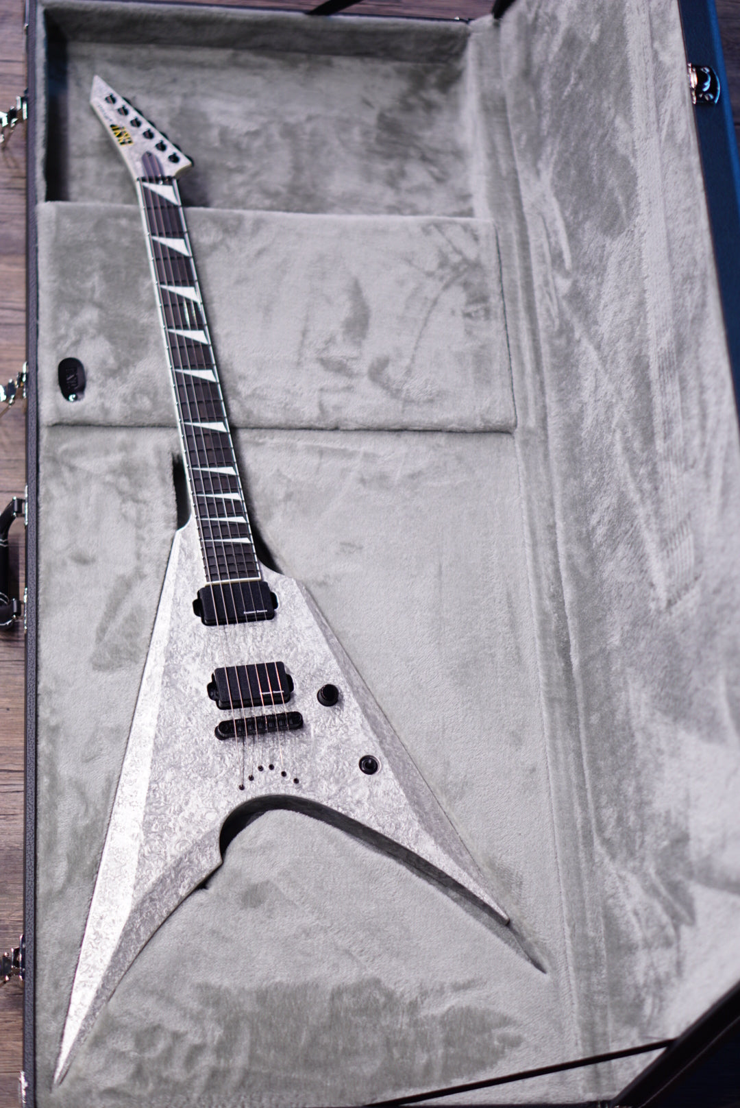 ESP Arrow NT Liquid metal silver E2000262