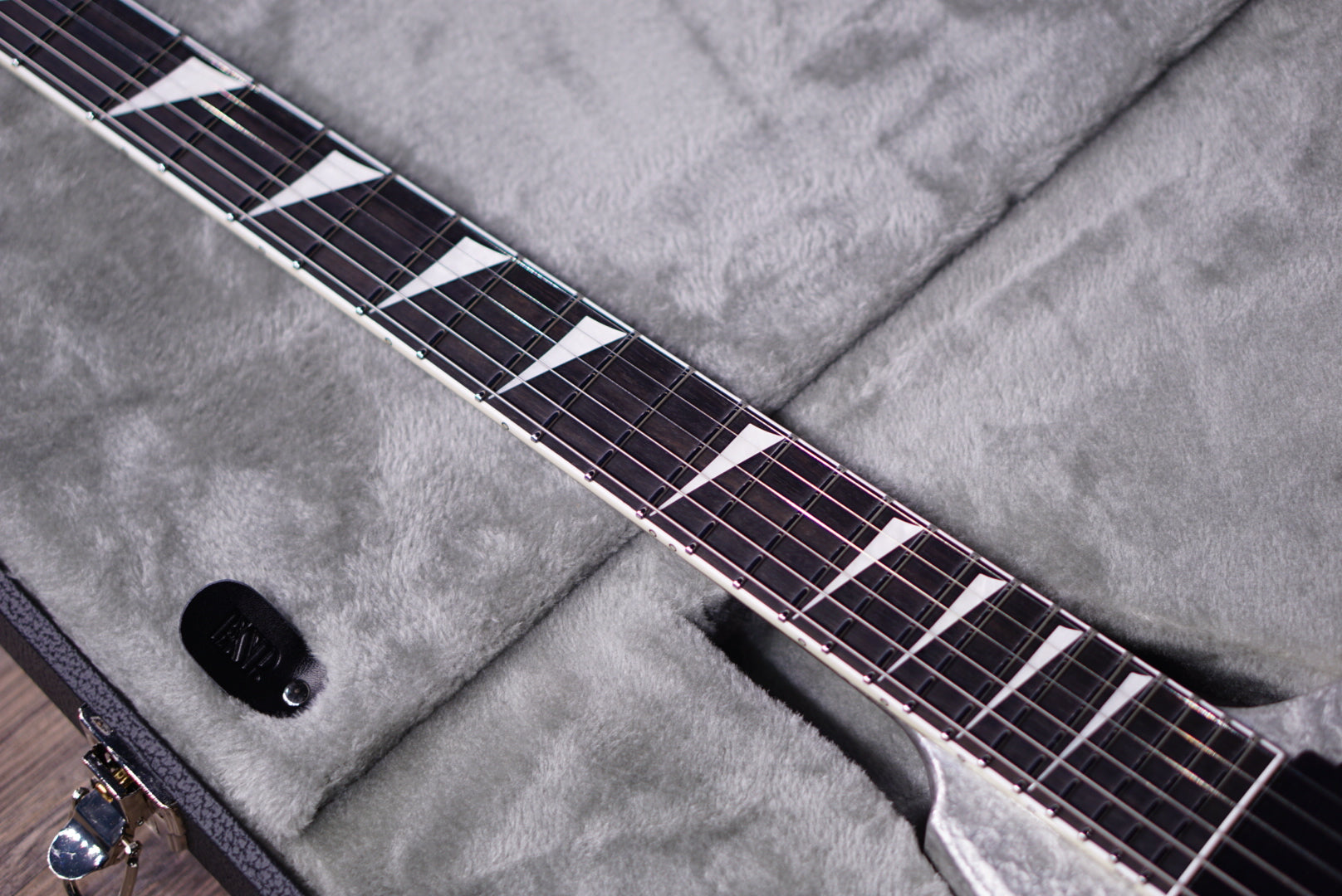ESP Arrow NT Liquid metal silver E2000262