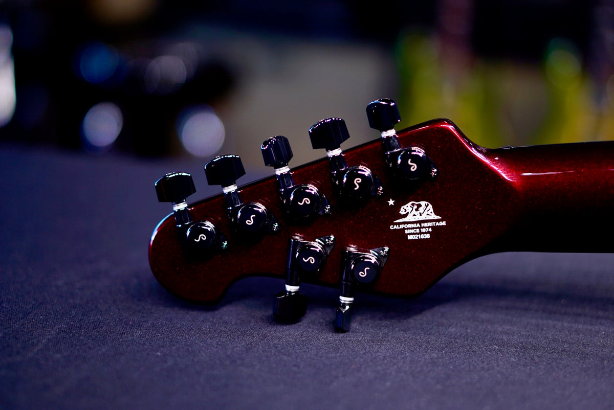 Ernie Ball Music Man Majesty Premium Select 7 String - Carnelian Red M021638