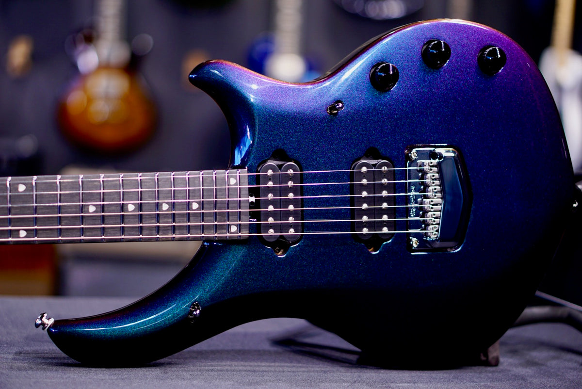Ernie Ball Music Man Majesty Premium Select -Mystic Dream M021379