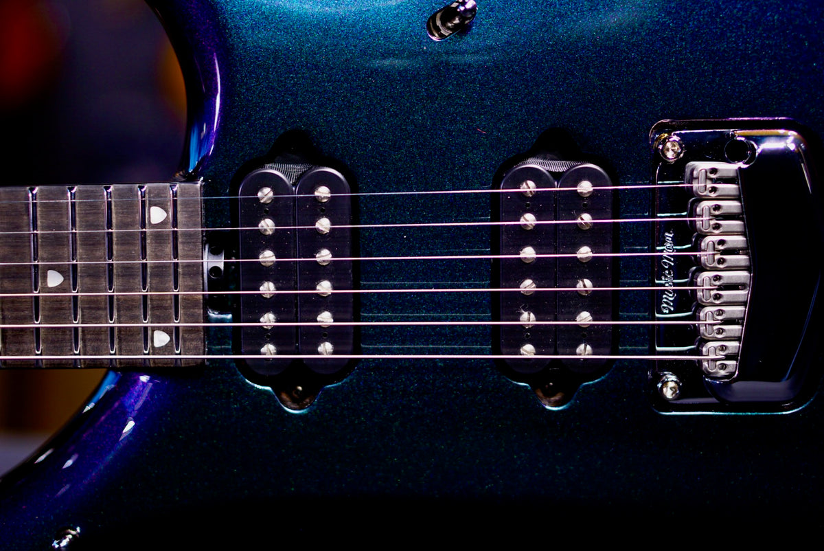 Ernie Ball Music Man Majesty Premium Select -Mystic Dream M021414