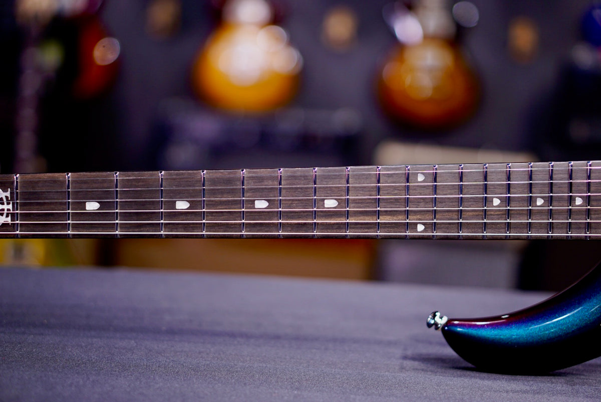 Ernie Ball Music Man Majesty Premium Select -Mystic Dream M021414