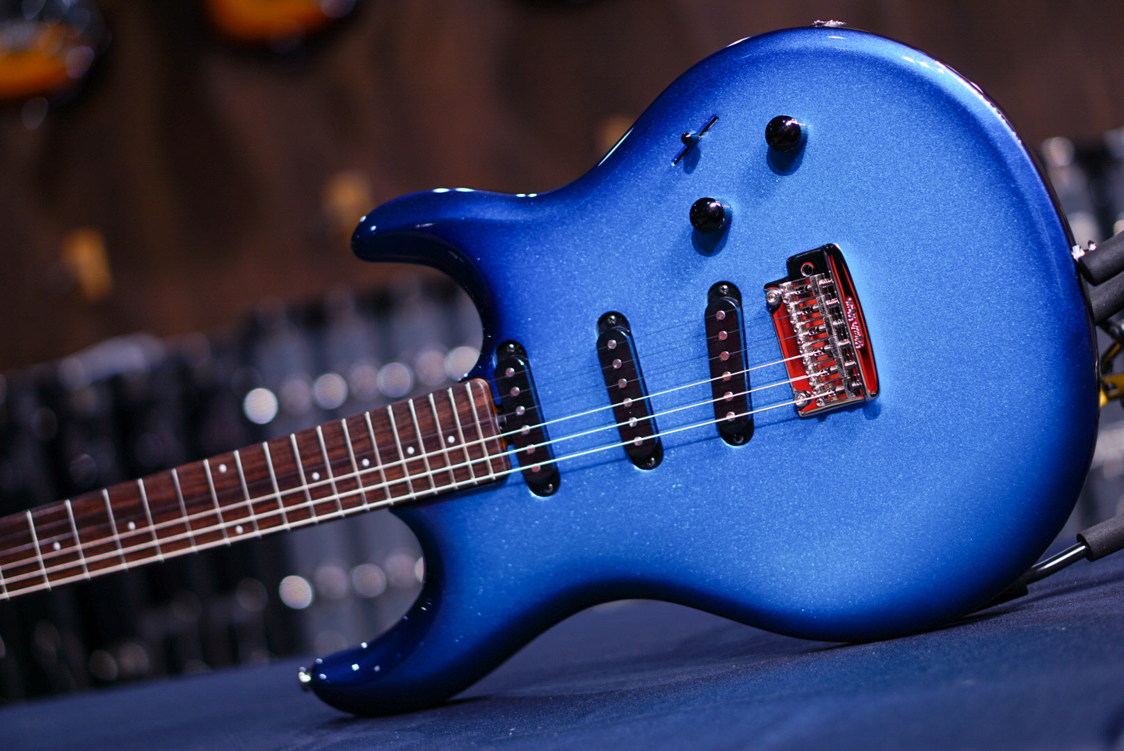 Ernie Ball Musicman Luke SSS diesel blue H05744