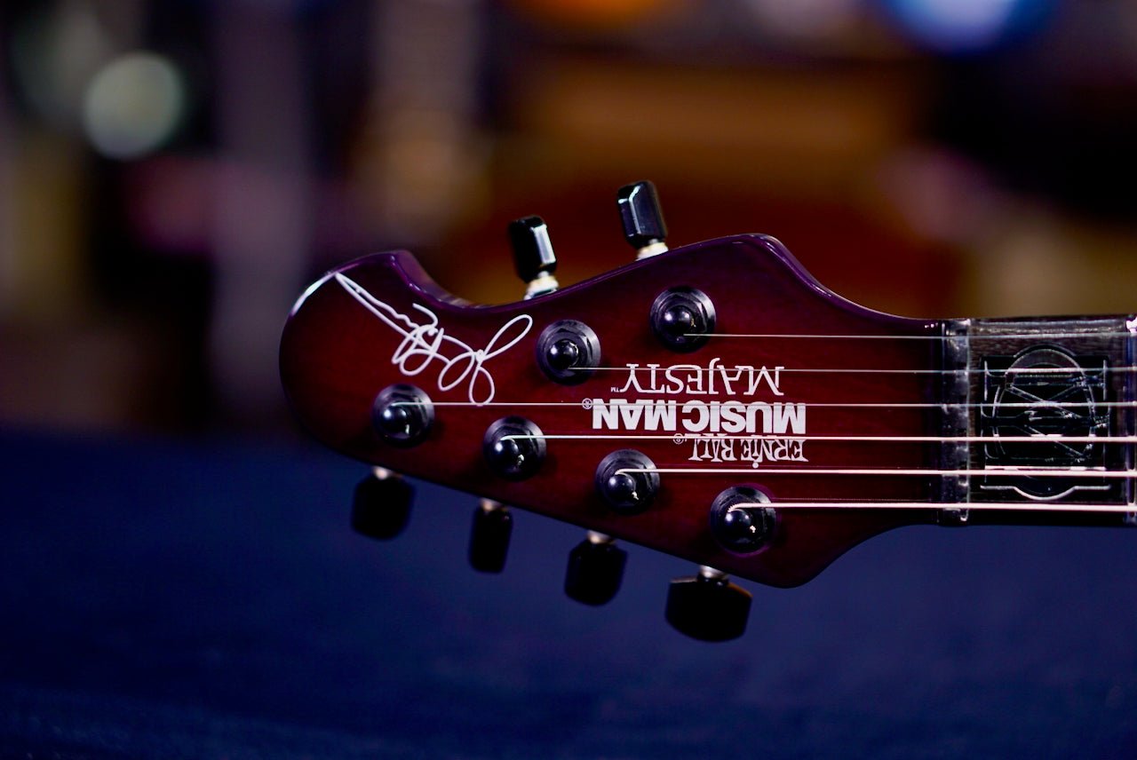Music Man John Petrucci Majesty Monarchy Majestic Purple M10385