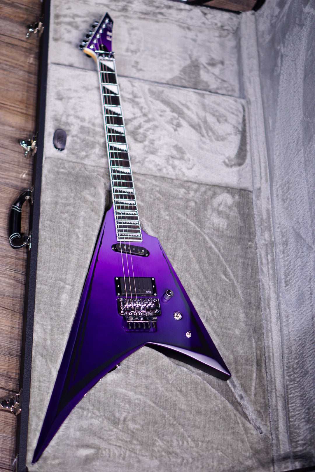 ESP E-II Alexi RIPPED- PURPLE FADE SATIN ES7781233