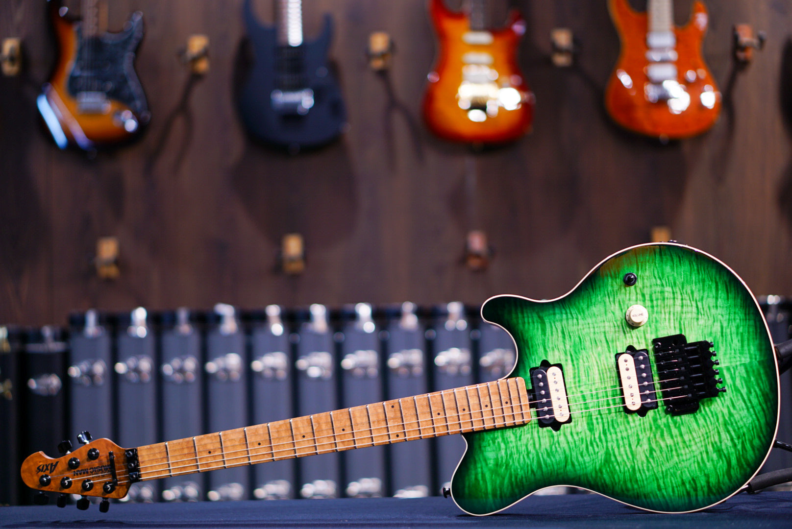 Ernie Ball Musicman Axis matcha Flame H07802