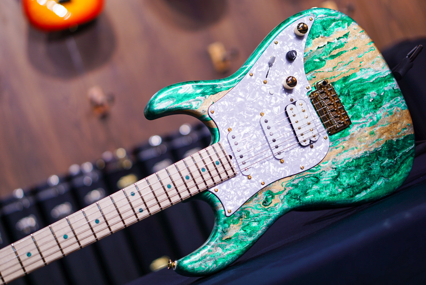 James tyler elite HD green schmear - HIENDGUITAR   James Tyler 