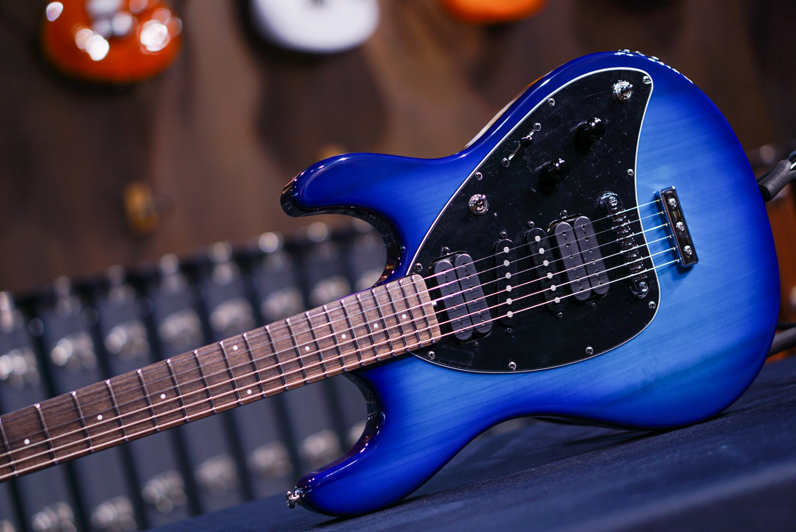 ERNIE BALL MUSICMAN STEVE MORSE BLUE BURST H06550