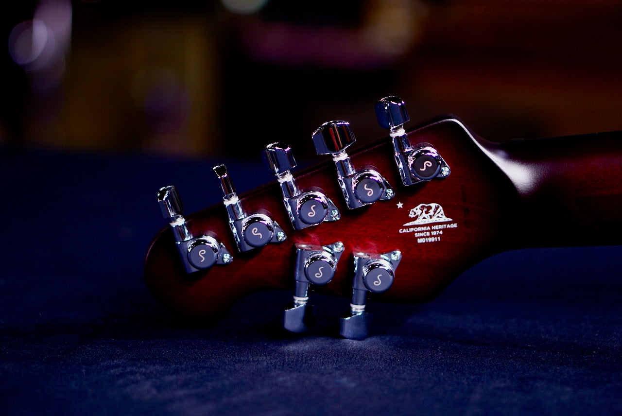 Ernie Ball Music Man Majesty 7 Amaranth Red M019911