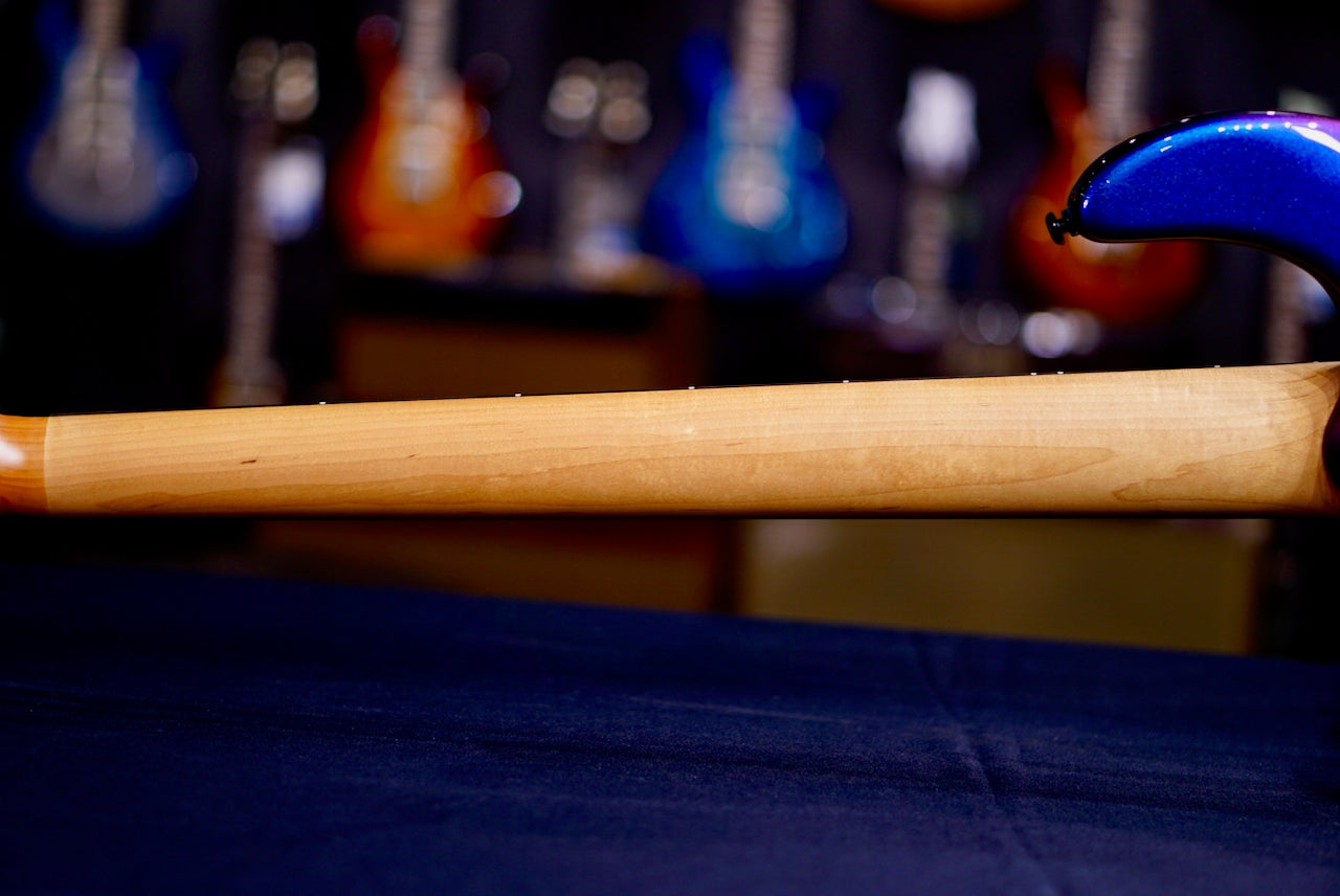 Ernie Ball Music Man Bass Dark Ray 5 Sapphire Iris S12590