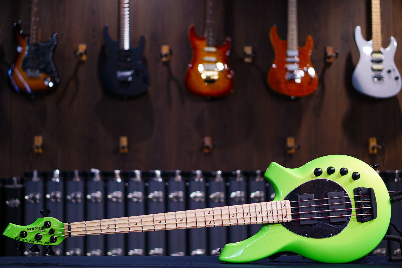 ERNIE BALL MUSICMAN BONGO 4 HH MANTIS GREEN K04157