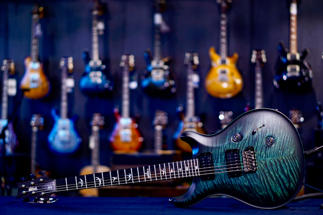 PRS 40th Anniversary Custom 24 Satin Limited Edition Cobalt Smokeburst 0409658
