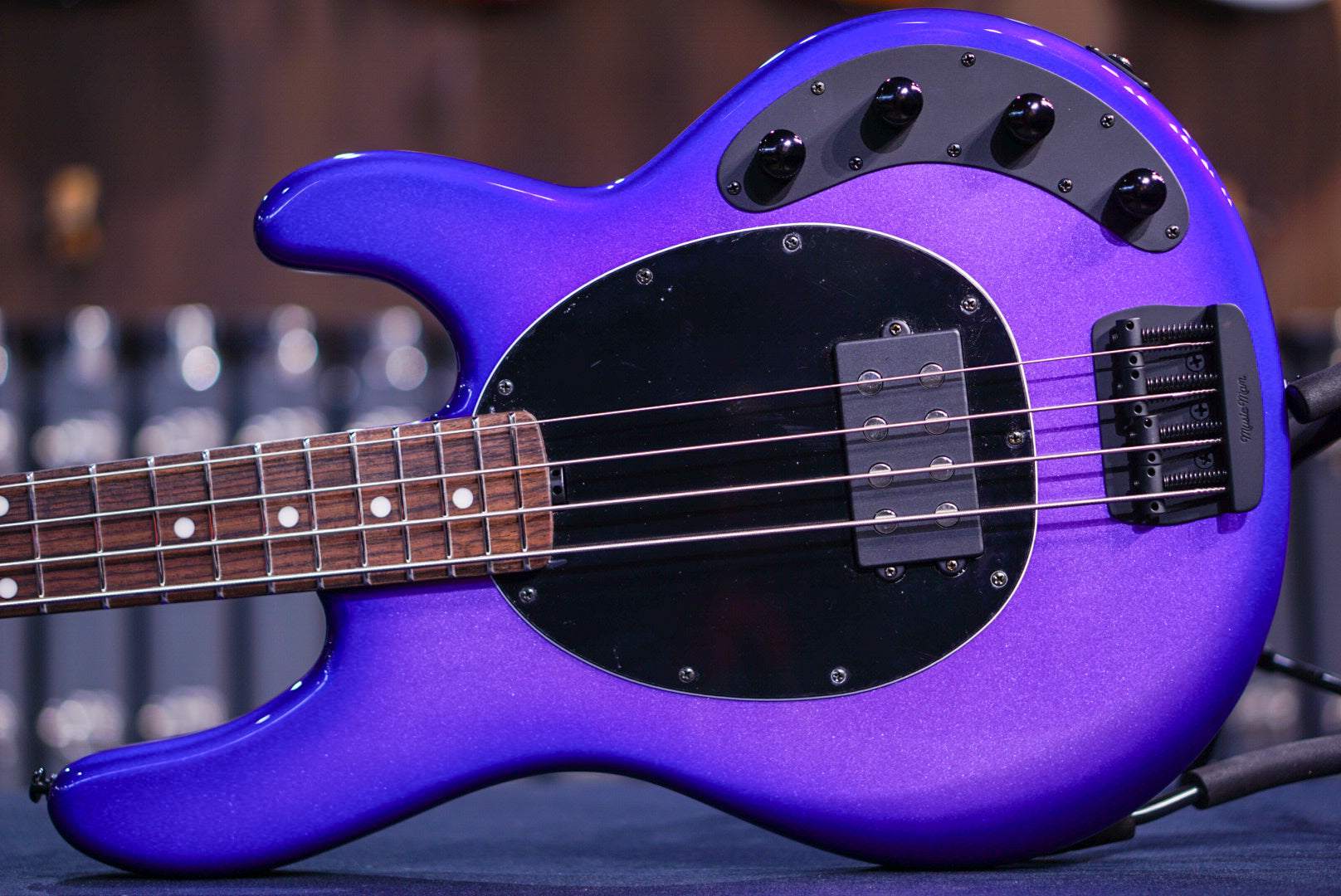 ERNIE BALL MUSICMAN STINGRAY SPECIAL H GRAPE CRUSH K04723