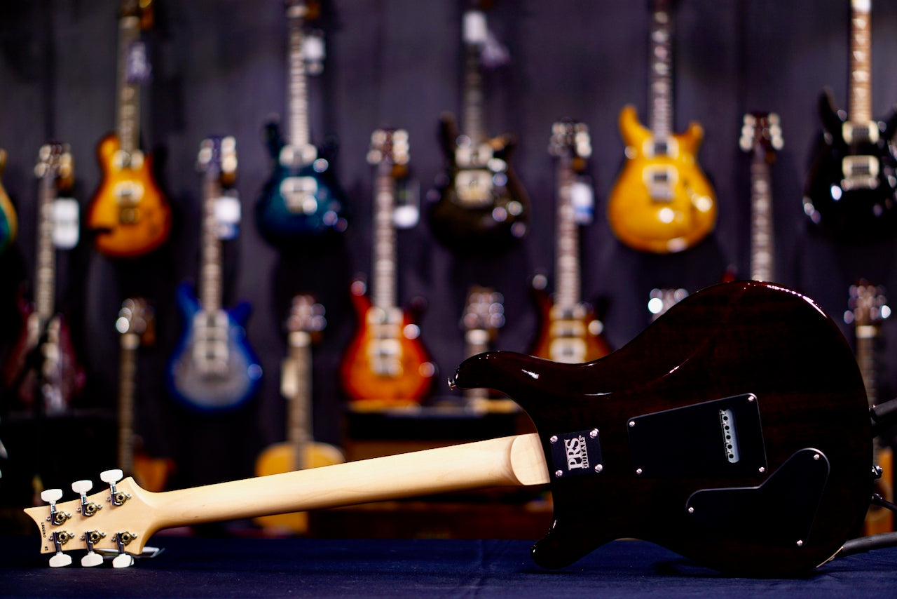 PRS CE 22 Limited Edition Black Amber 0413357