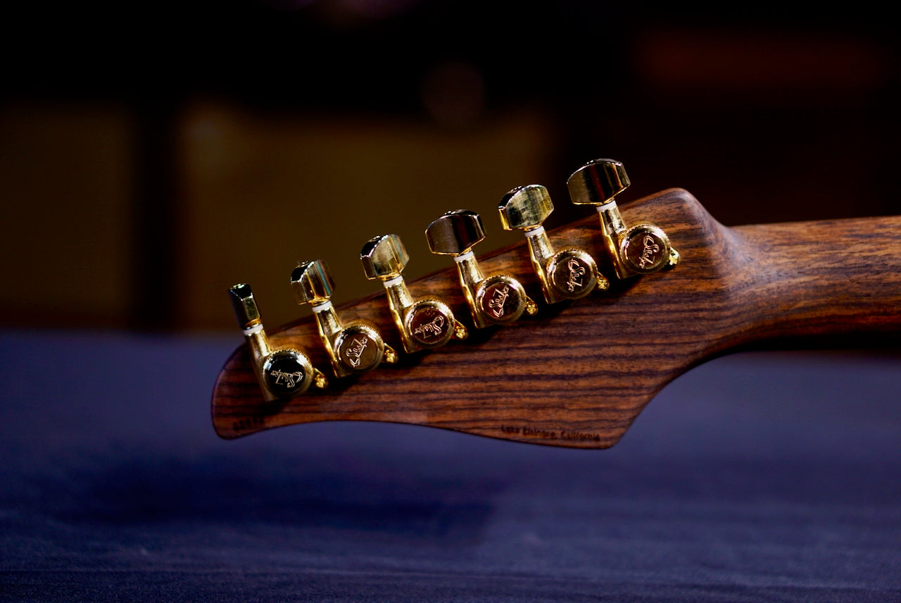 Suhr Classic S Custom Shell Pink Rosewood Neck & Gold Package 85892