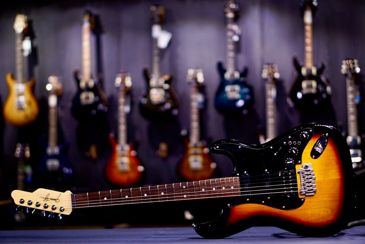 James Tyler Dann Huff Original Classic 3 tone sunburst wilkinson 25449