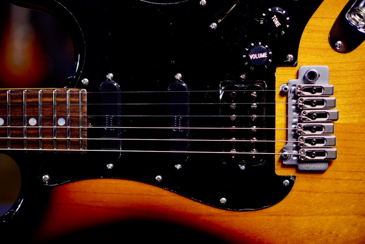 James Tyler Dann Huff Original Classic 3 tone sunburst wilkinson 25449