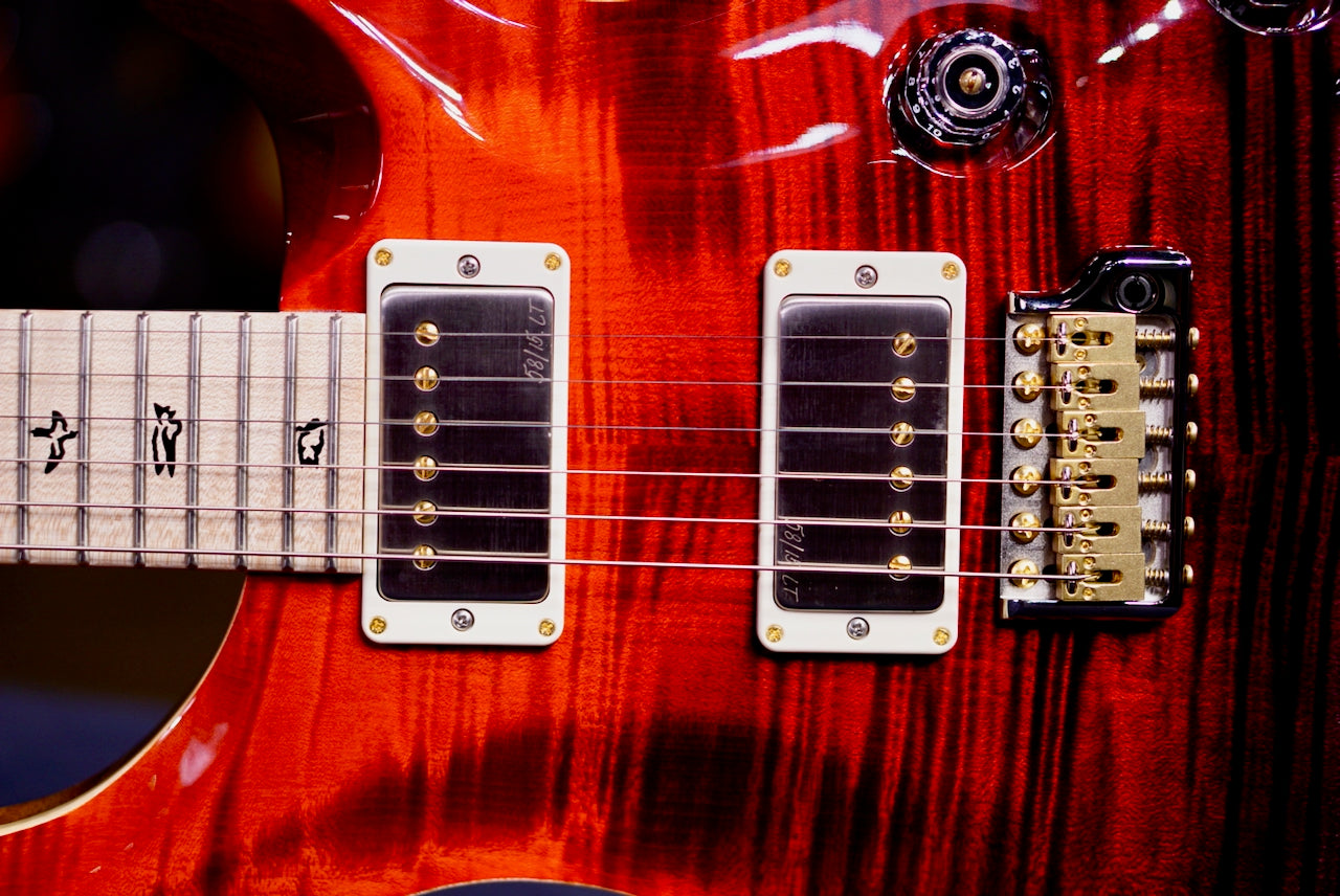 PRS Custom 24 Piezo Wood Library Artist Neck Fire Red / Gray Black Fade 0414025