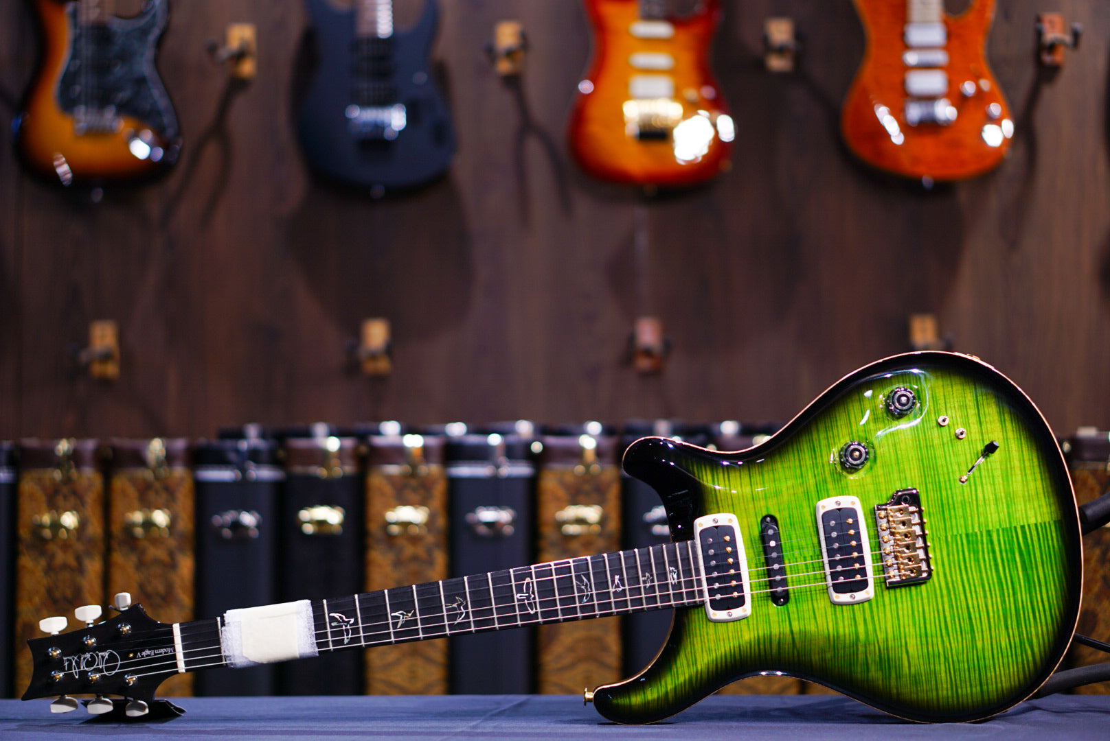 PRS Modern eagle V wood library Eriza verde smokeburst 0387191