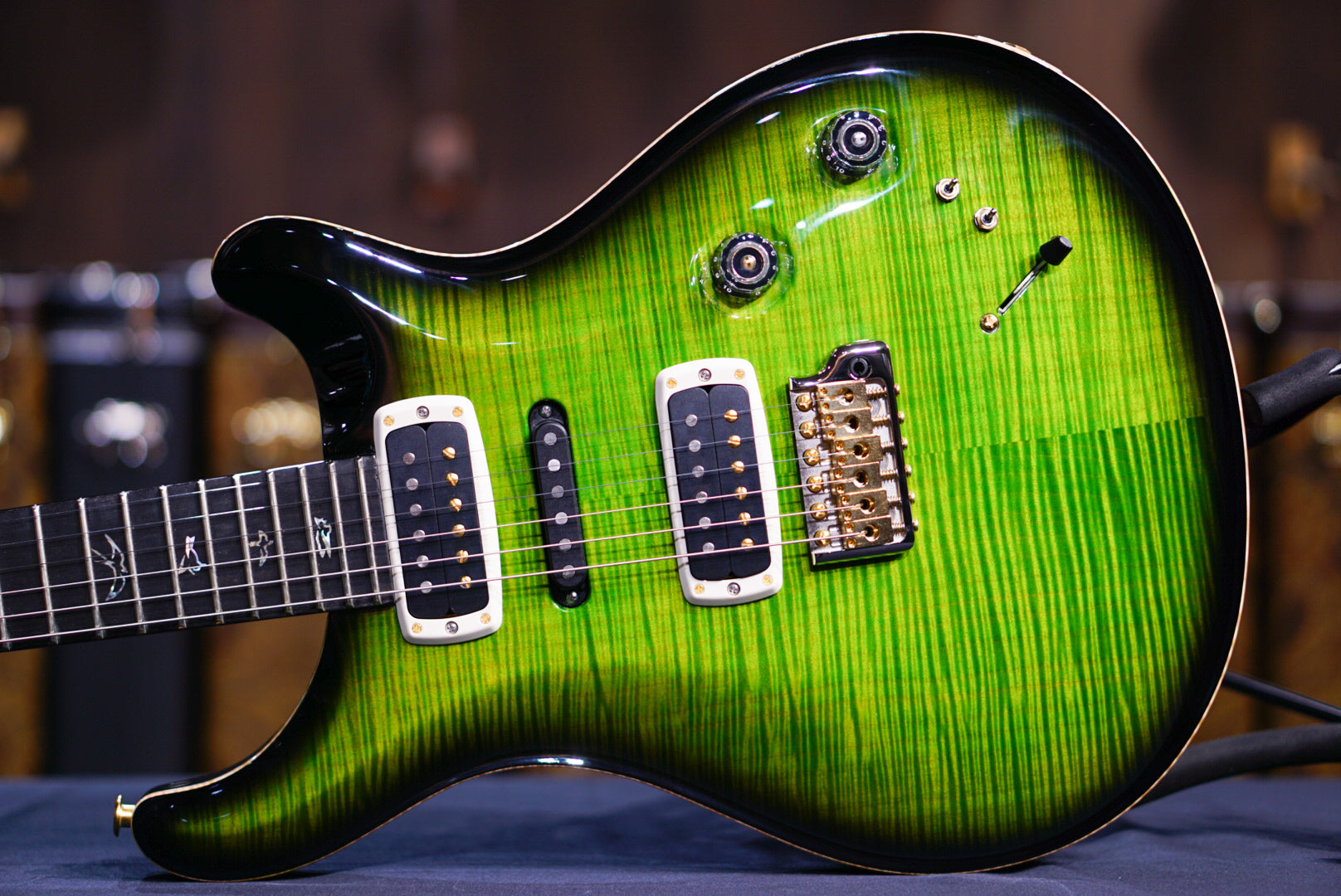 PRS Modern eagle V wood library Eriza verde smokeburst 0387191