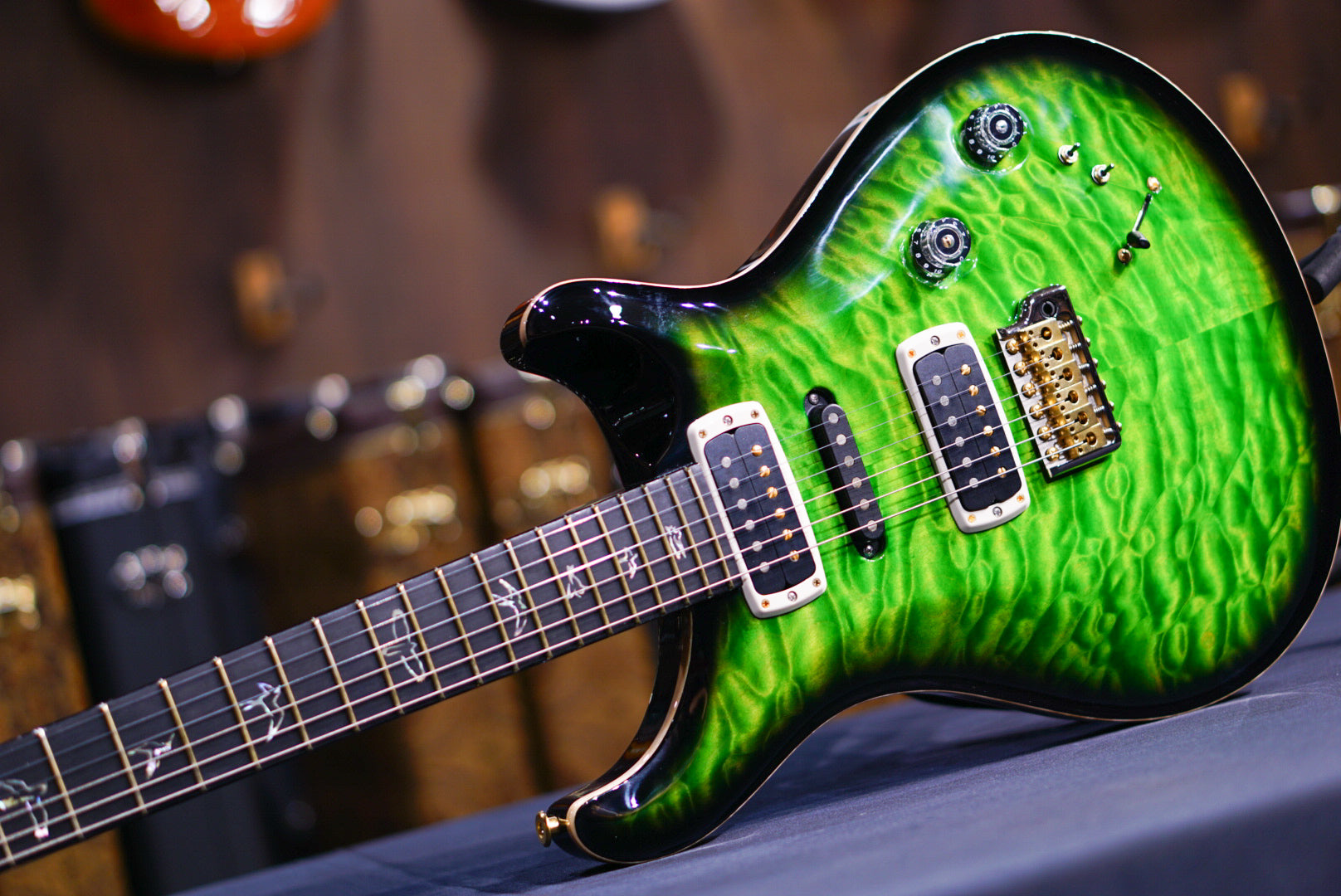 PRS Modern eagle V wood library eriza verde smokeburst 0387194