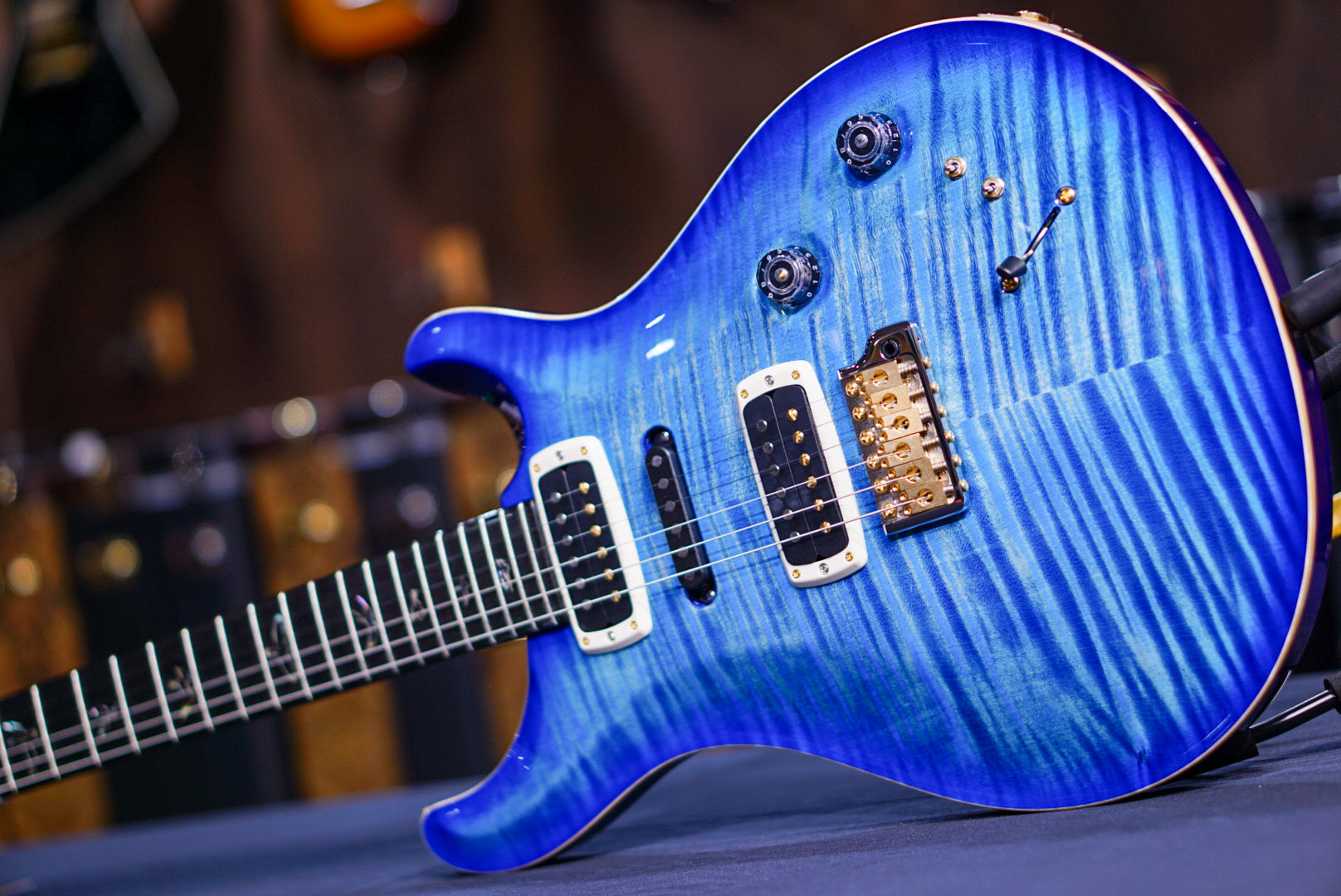 PRS Modern eagle V wood library Faded Blue Burst 0387192