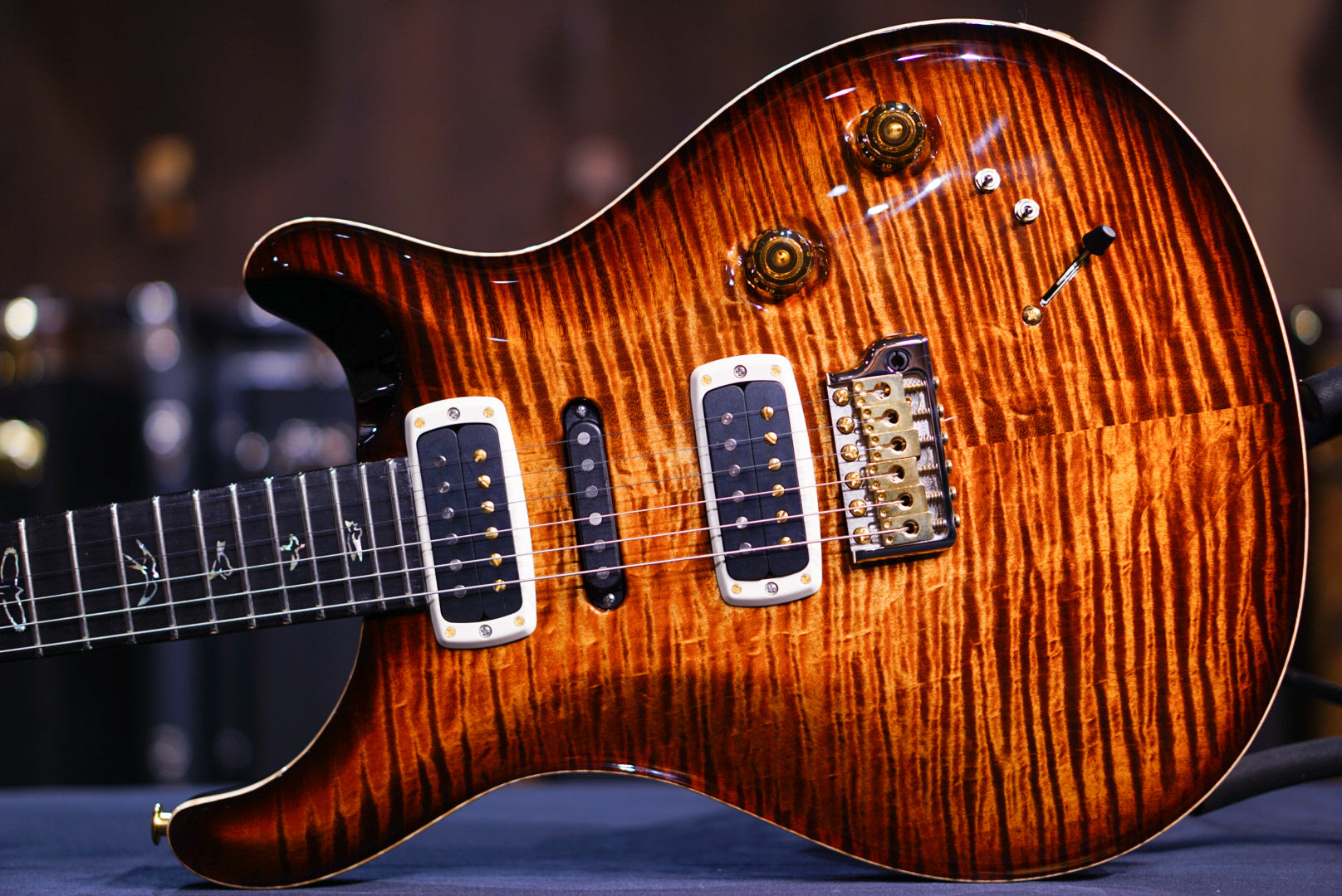 PRS Modern eagle V wood library Copperhead Burst 0387186