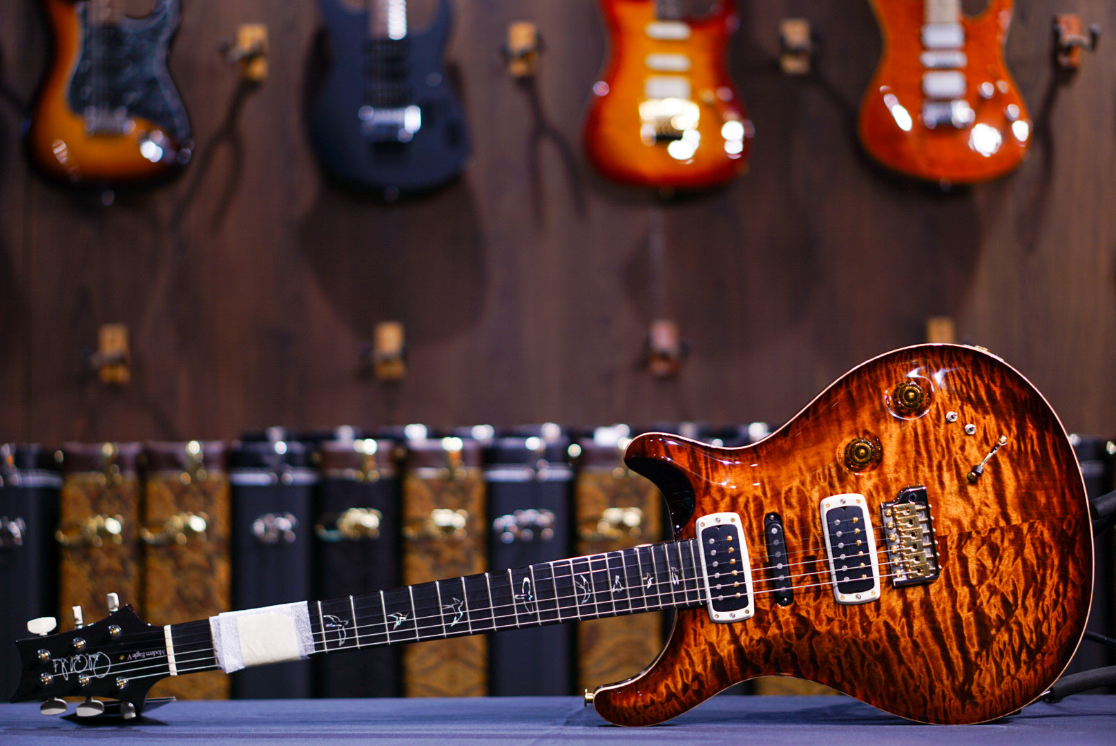 PRS Modern eagle V wood library copperhead burst 0387185