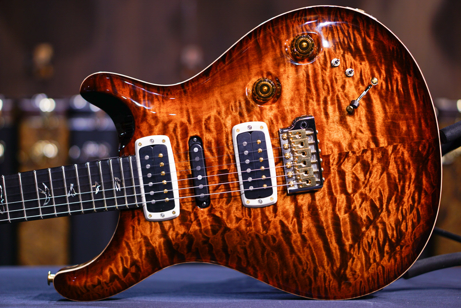 PRS Modern eagle V wood library copperhead burst 0387185