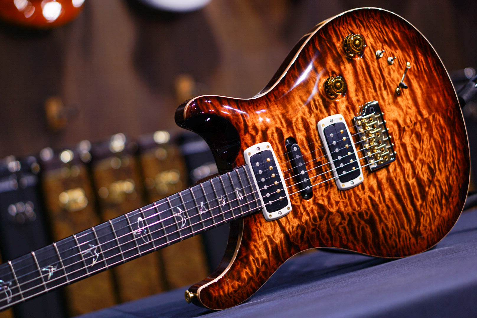 PRS Modern eagle V wood library copperhead burst 0387185