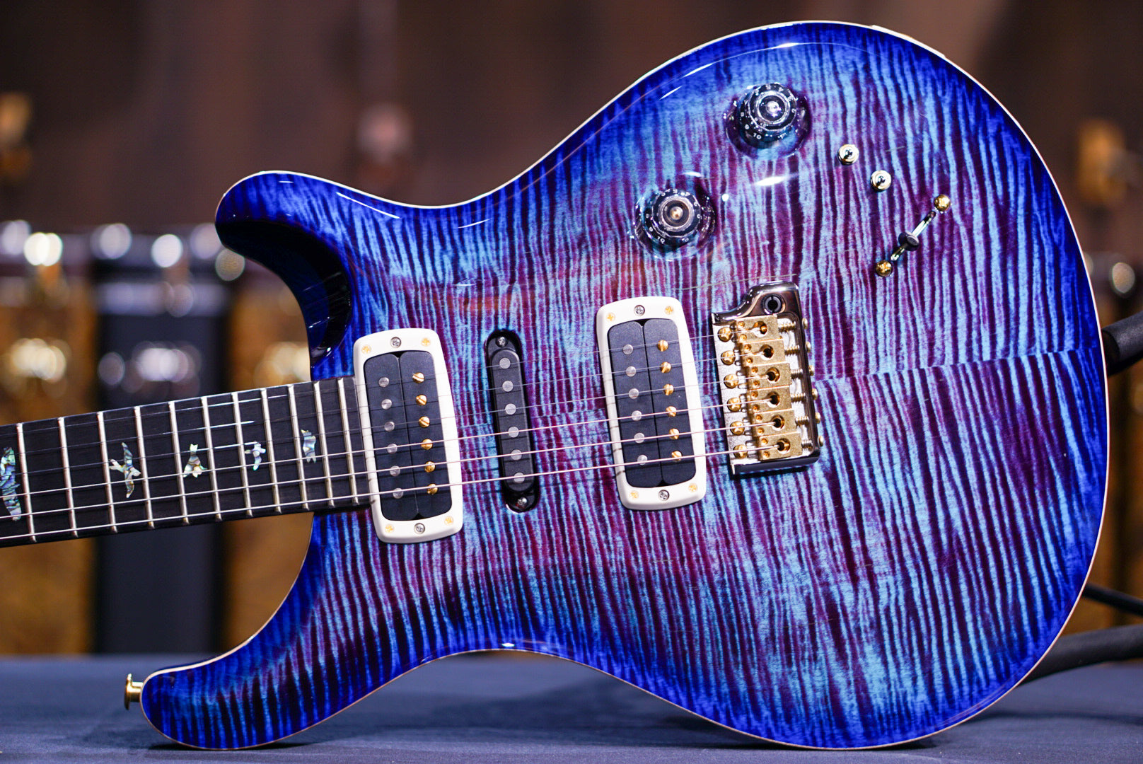 PRS Modern eagle V wood library violet blue burst 0388891