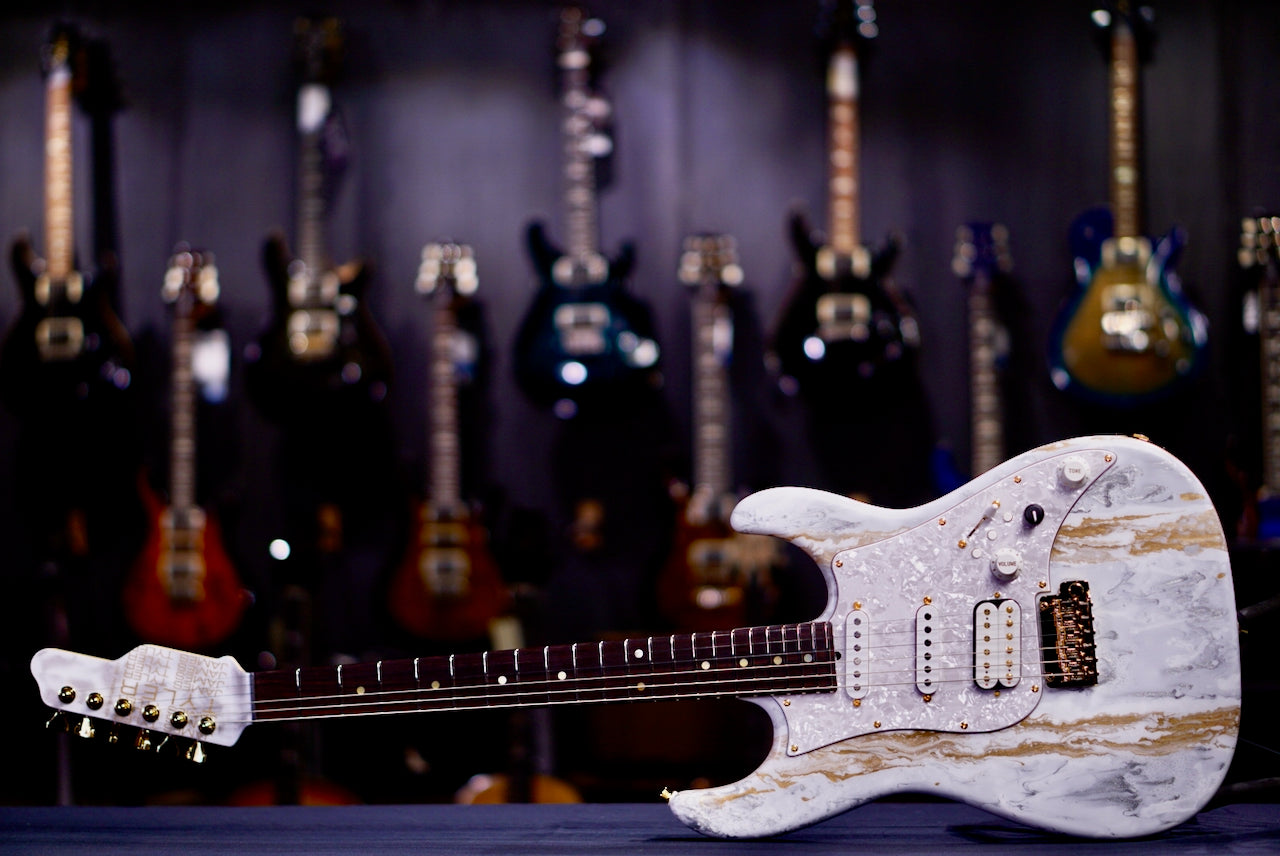 James Tyler Dann Huff Studio Elite HDX in White Shmear 25660