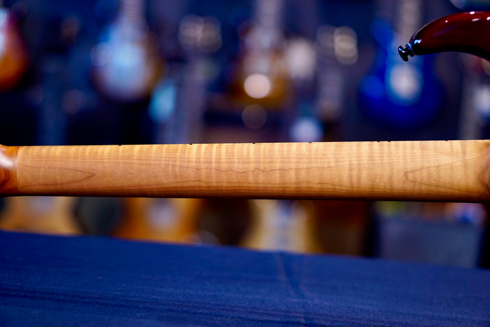 Ernie Ball Music Man JP15 Red Tide Quilt H09962