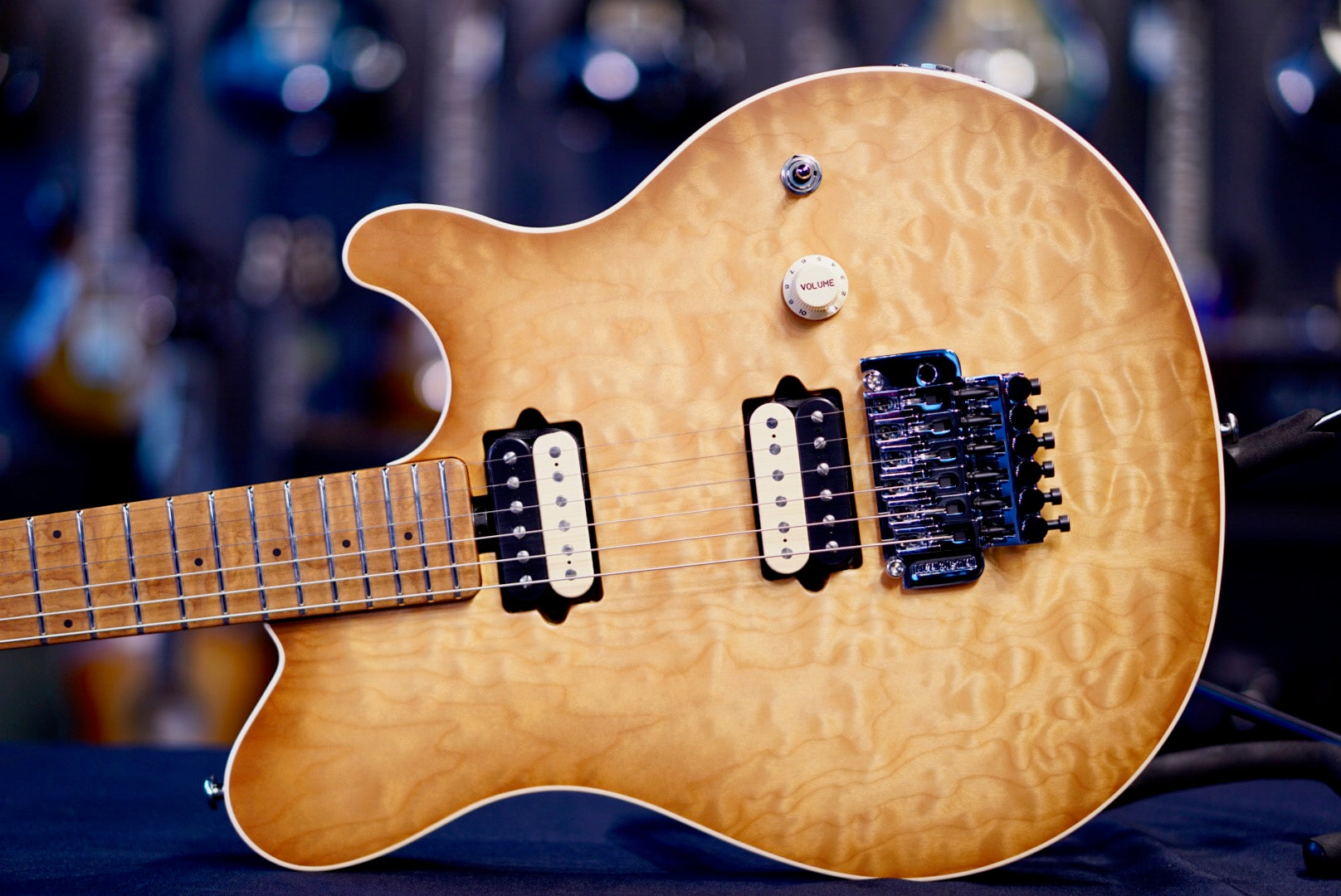 Ernie Ball Music man Axis Honey Pot Quilt H08523