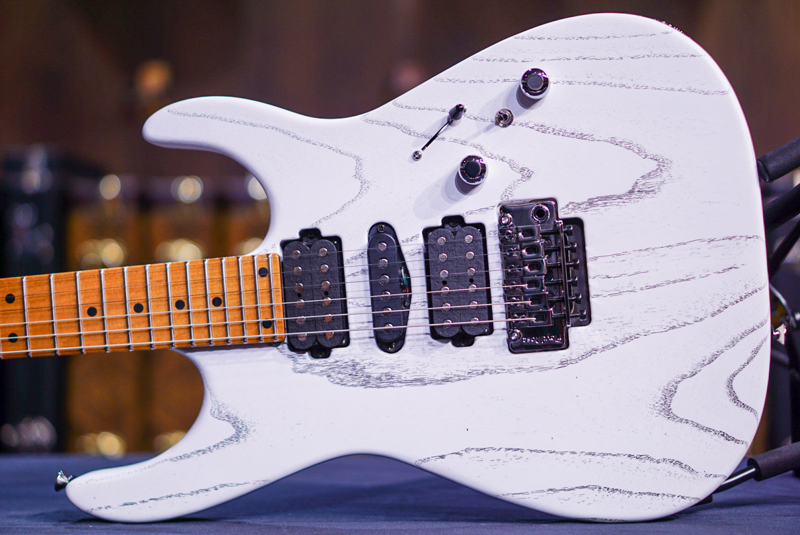 Tom Anderson Angel Player Satin Organic Grain White with Black  * 06-22-24A *