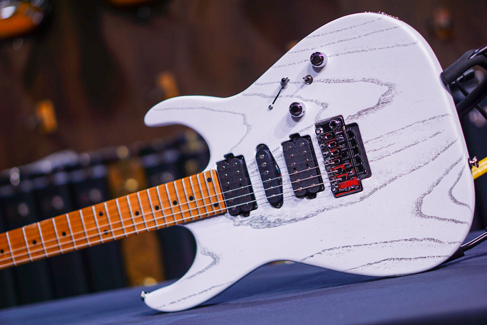 Tom Anderson Angel Player Satin Organic Grain White with Black  * 06-22-24A *