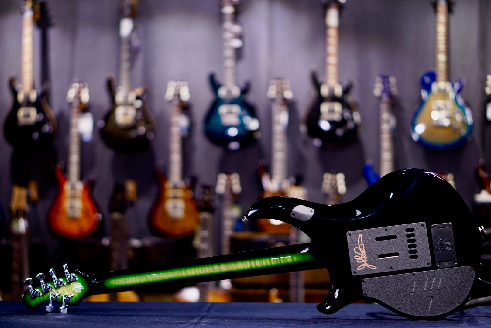 Majesty 6-String
Malachite M019761