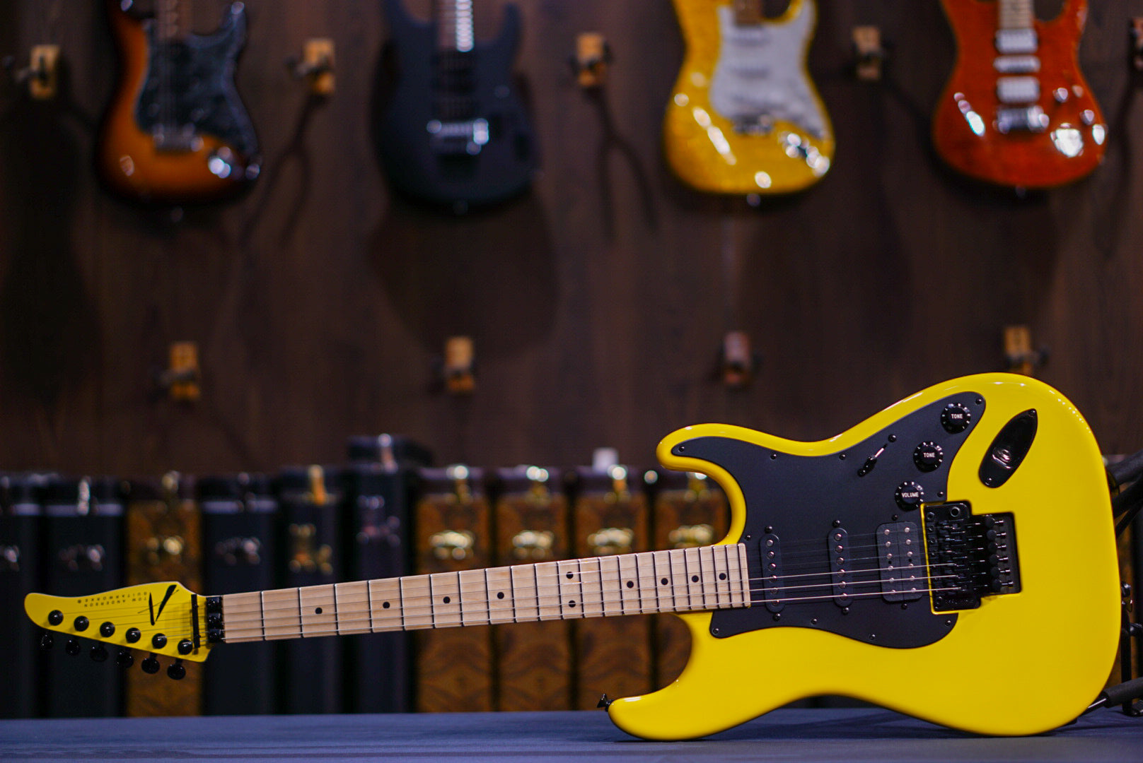 Tom Anderson Icon Classic Corvette Yellow * 09-21-24N *