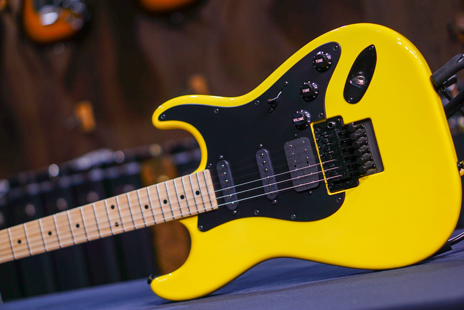 Tom Anderson Icon Classic Corvette Yellow * 09-21-24N *