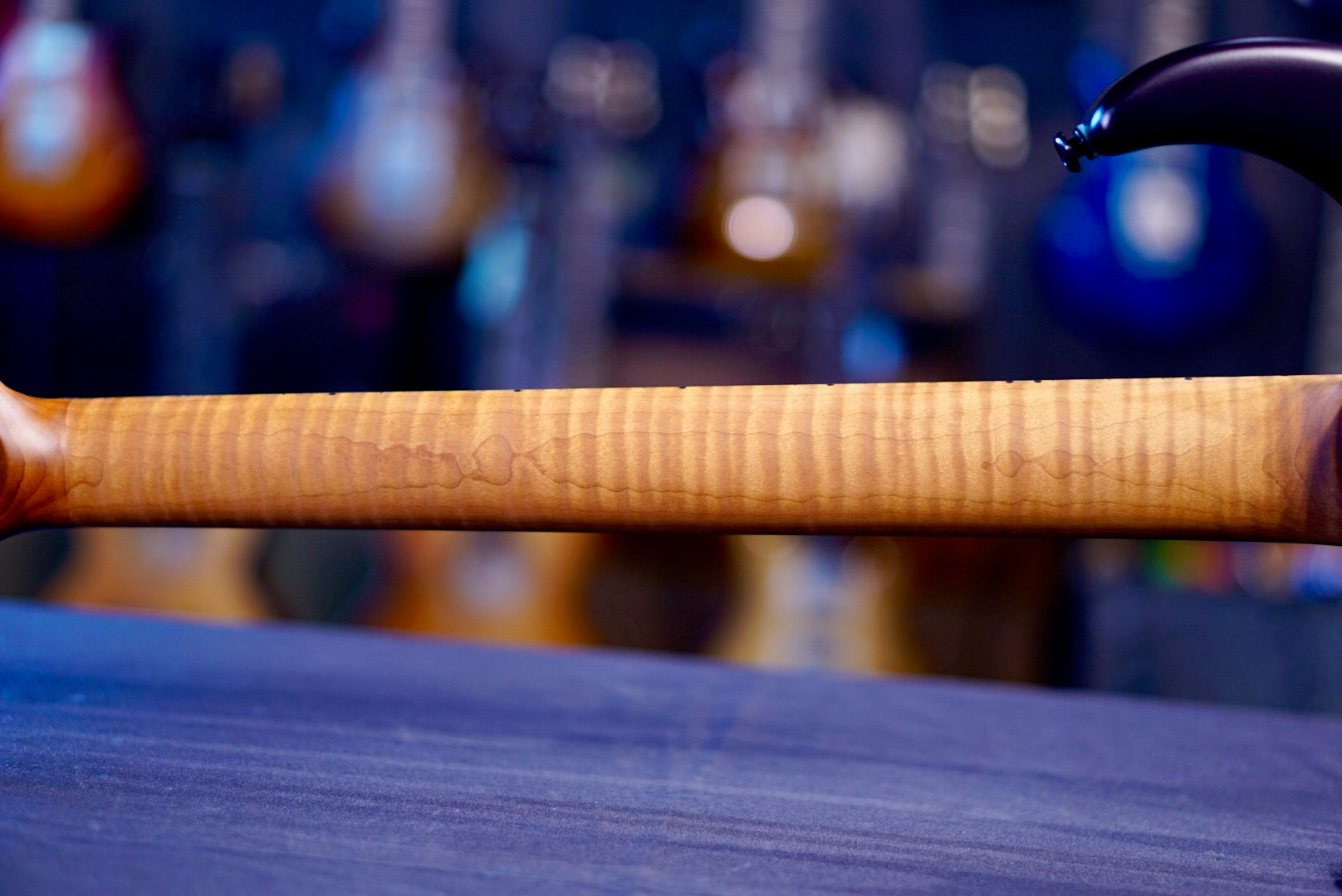 Ernie Ball Music Man JP15 Translucent Black Quilt H09853