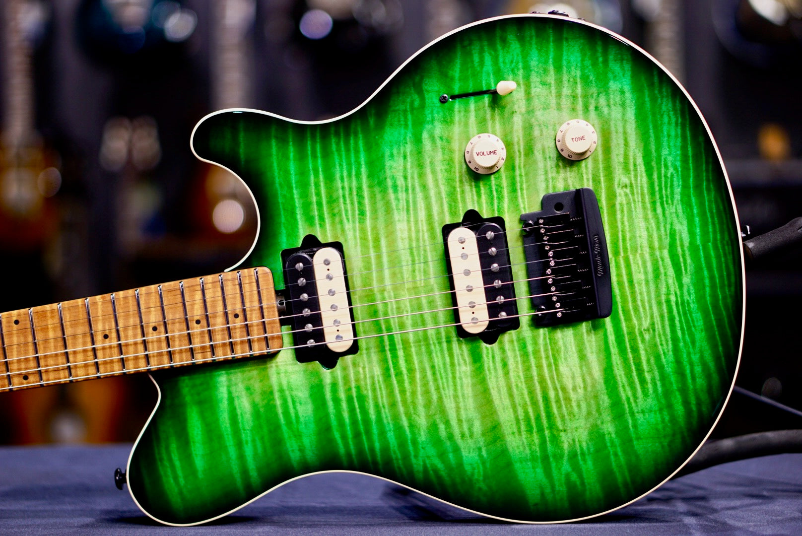Ernie Ball Music Man Axis Super Sport  Matcha Flame H05978