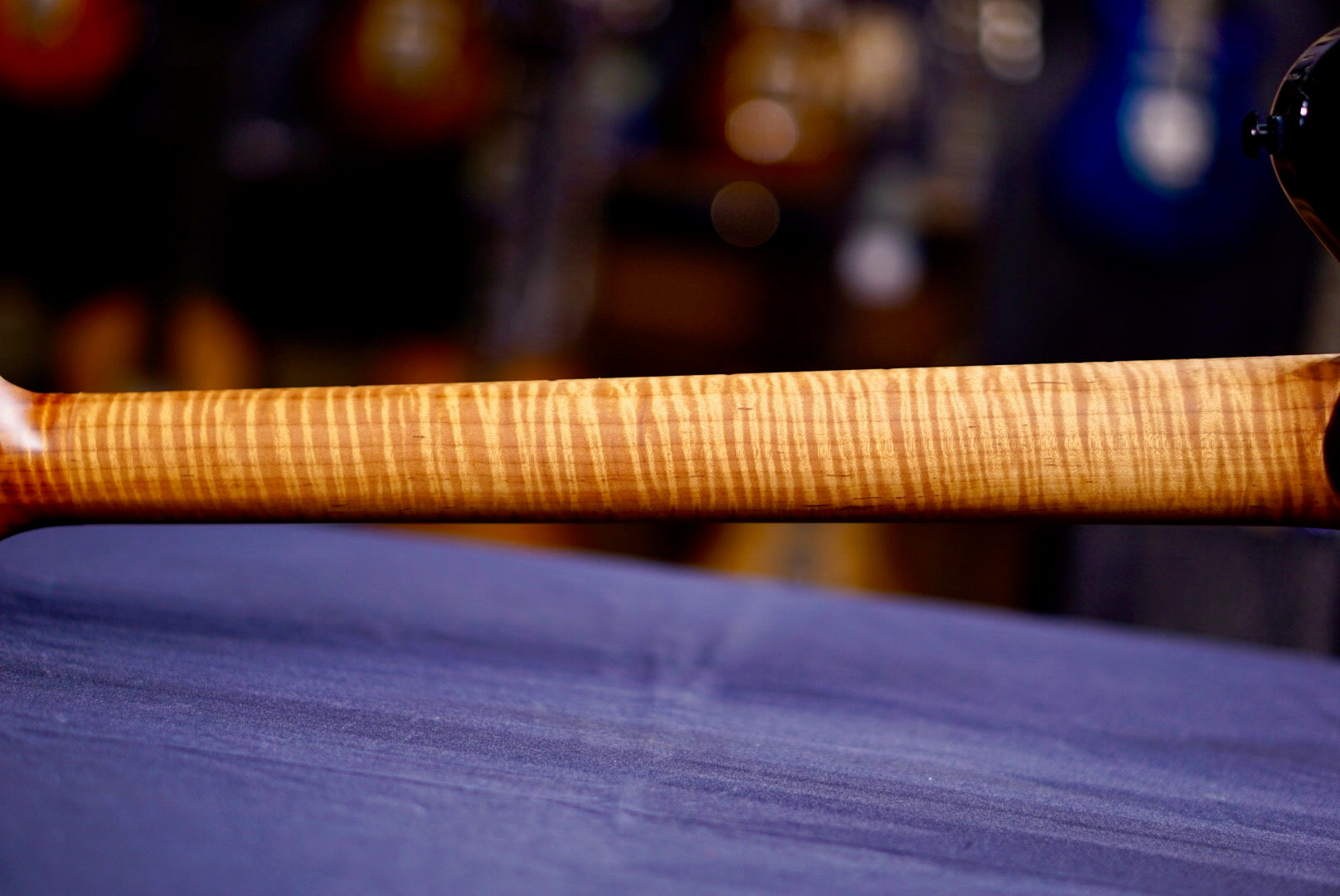 Ernie Ball Music Man Axis Super Sport  Matcha Flame H05978