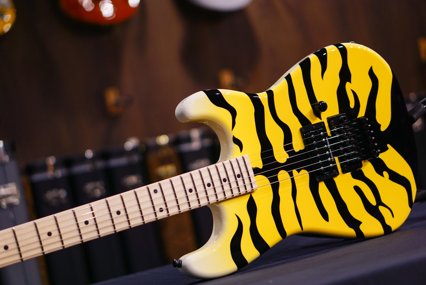 ESP George Lynch Signature M-1 Tiger E3050232