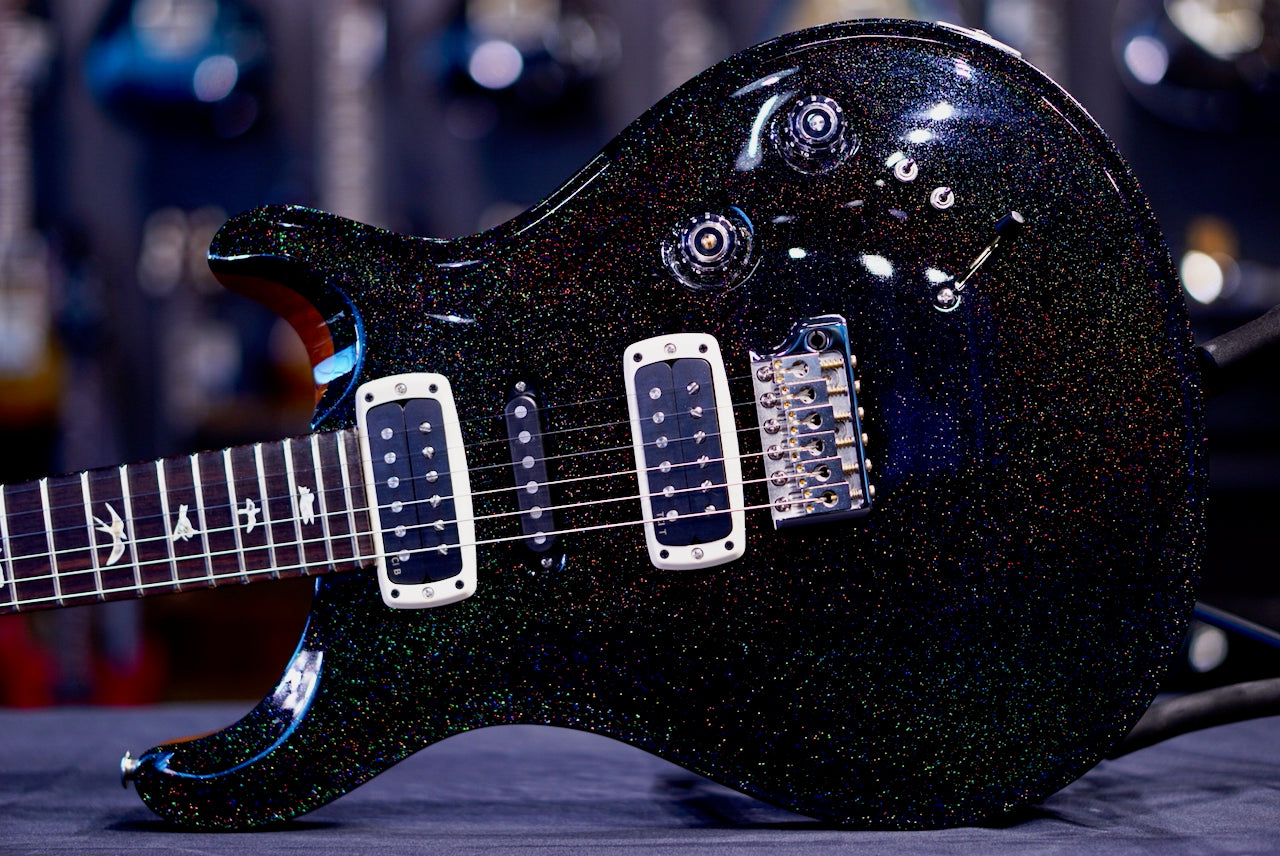 PRS Modern Eagle V Black Rainbow Holoflake w Natural Back 0417813