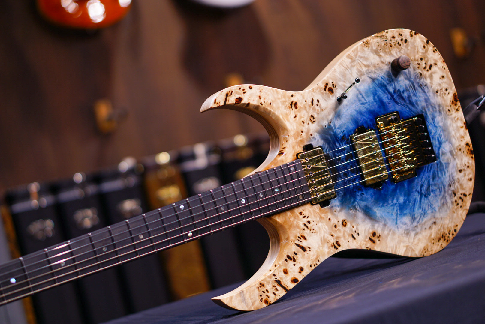 Mayones Elite Pro 6 Trans Natural Fade Blue Burst IN Gloss DF2406763