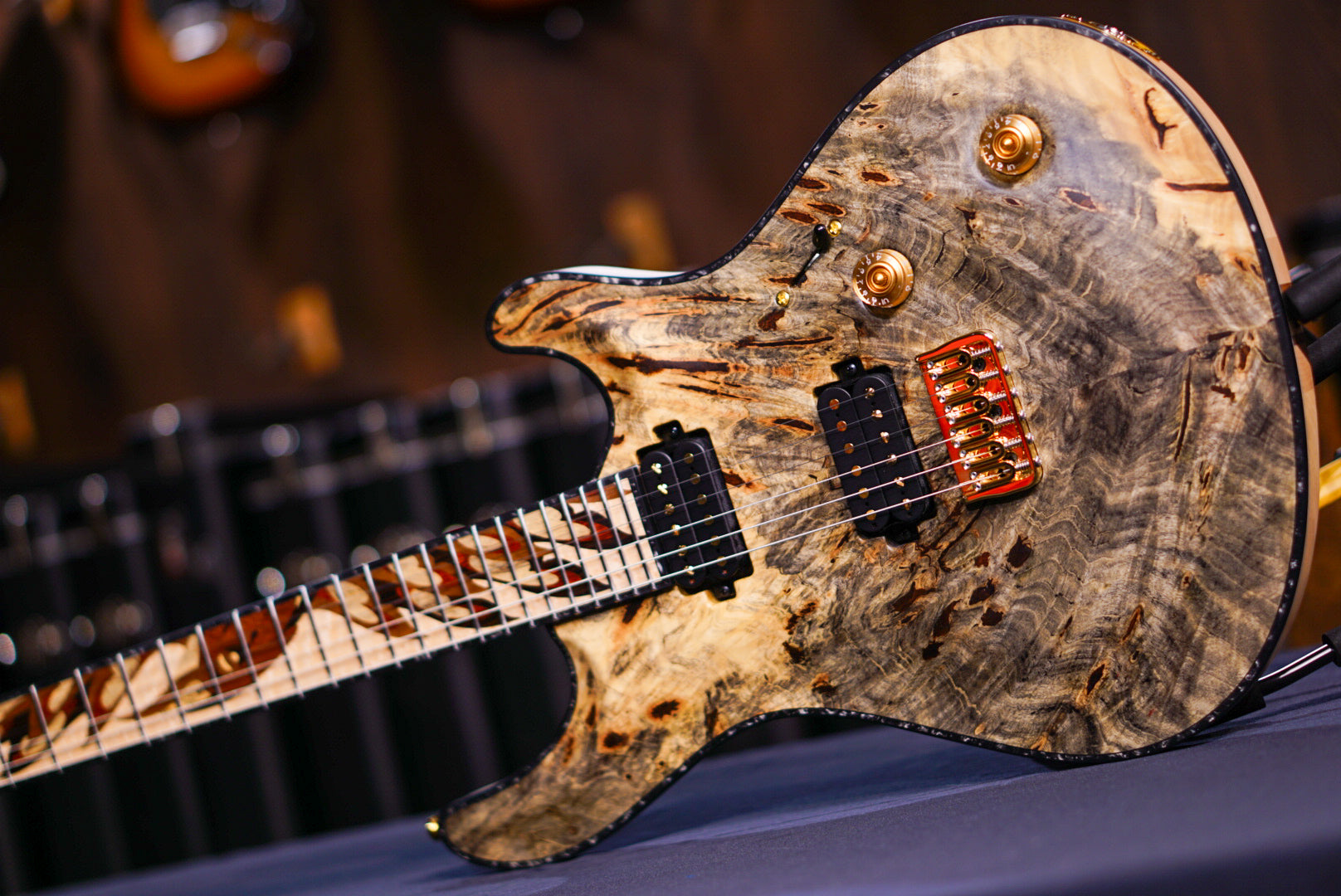 Mayones Regius Core 6 Buckeye burl Trans Natural Satin RF2411010