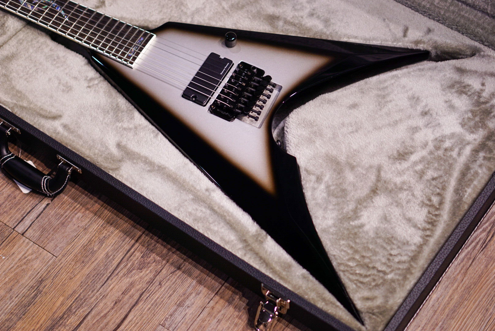 ESP Jesse Liu CHTHONIC JESSE KATANA 7 E7410242