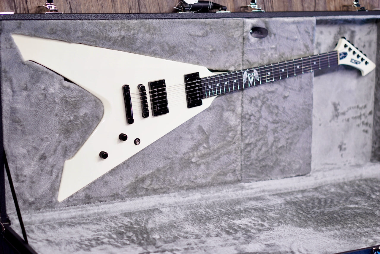 ESP Vulture James Hetfield Signature Olympic White EJHV0166