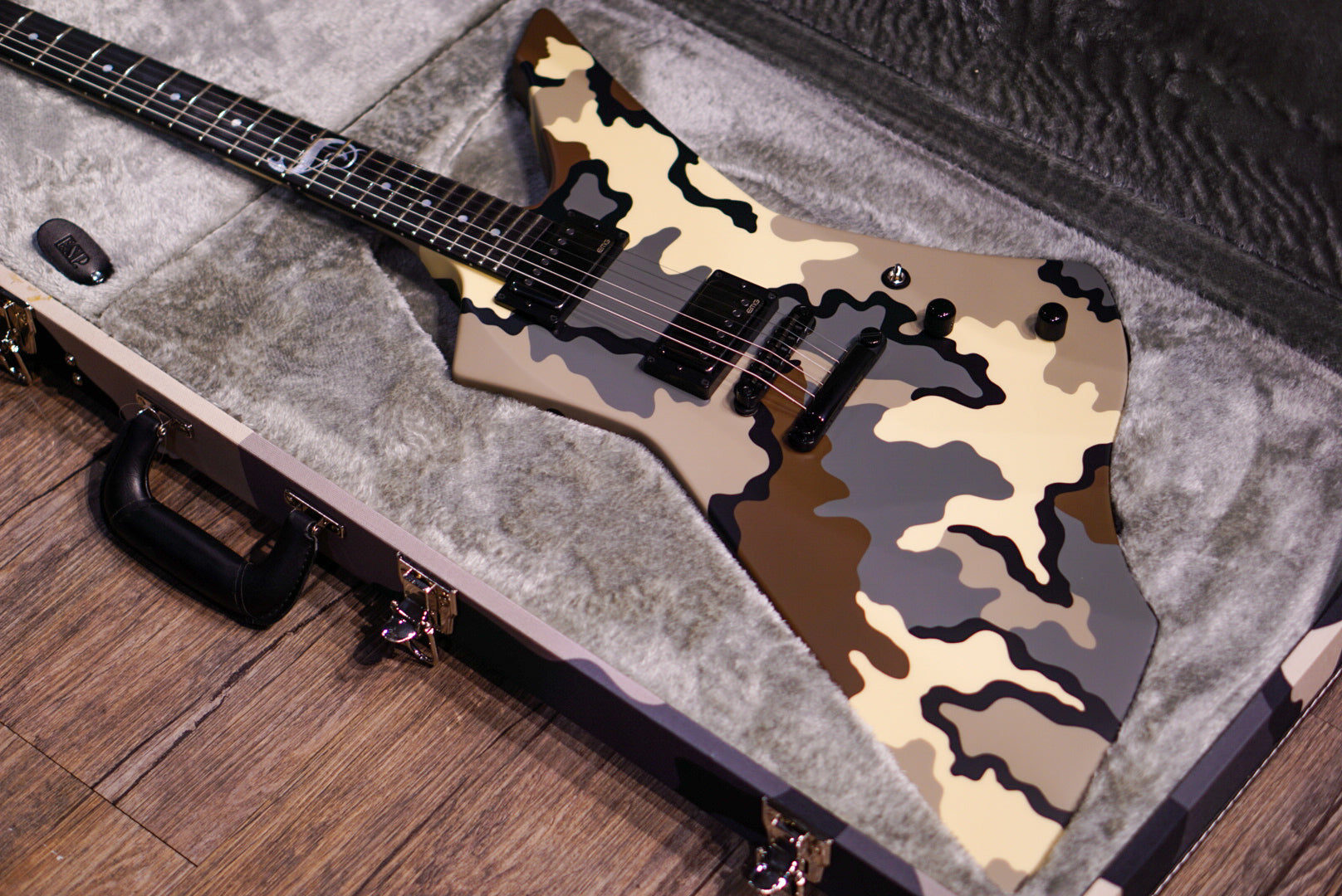 ESP SNAKEBYTE CAMO James hetfield signature E6460242